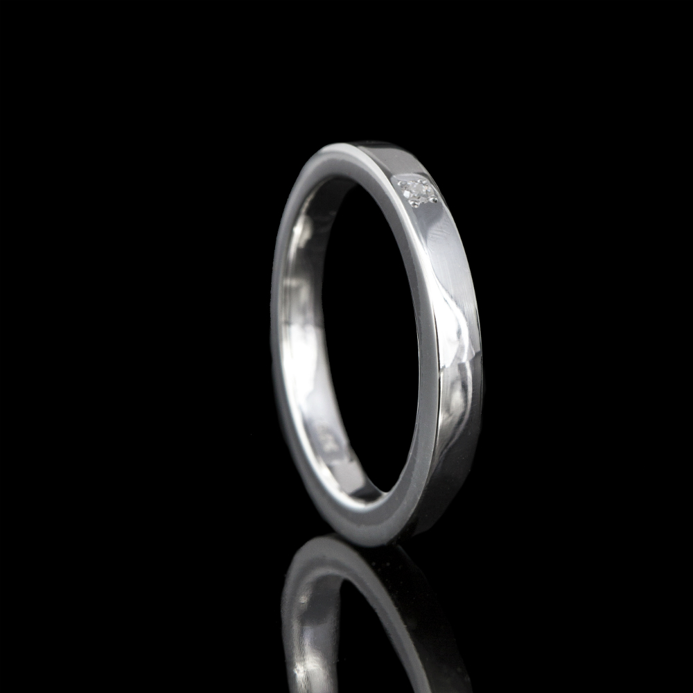 Ring in zilver met askamer + zirkonia