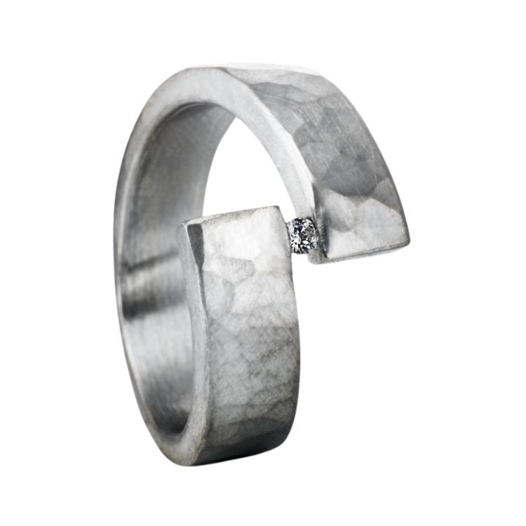 Gerhamerde design ring in zilver met askamer
