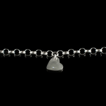 Hart met gesloten ashanger in zilver met Jasseron armband en zirkonia