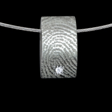 Design hanger in zilver met vingerafdruk + zirkonia