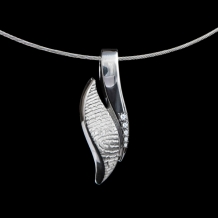 Design hanger in zilver met vingerafdruk + zirkonia