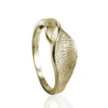 Ring in geelgoud met design ontwerp + vingerafdruk