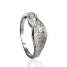 Design ring in zilver + vingerafdruk + 3x zirkonia