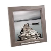 Fotolijst met Grijs vierkant kader 20x20cm + rvs asbuisje