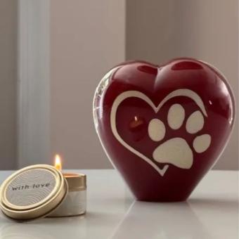 Frosted hart urn met Pootafdruk