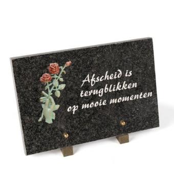 Gedenksteen met Rozentak: Afscheid Is Terugblikken