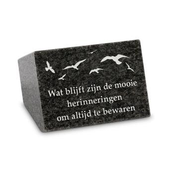 Gedenksteen + vogels: Wat blijft zijn de herinneringen