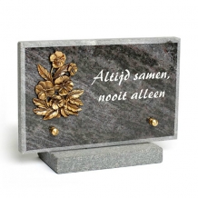 Gedenksteen op sokkel: Altijd samen, nooit alleen