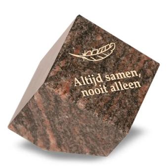 Gedenksteen kubus: Altijd samen, nooit alleen