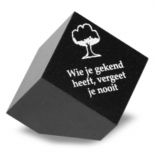 Gedenksteen kubus: Wie je gekend heeft, vergeet je nooit