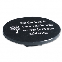 Gedenksteen Ovaal met boom: We danken je voor wie je was