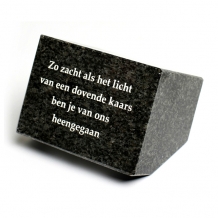 Gedenksteen 8x11x8cm: Zo zacht als het licht van een dovende kaars