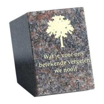 Gedenksteen: Wat je voor ons betekende vergeten wij nooit.