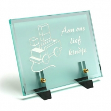 Glasmonument 23x18cm met speelgoed: Aan ons lief kindje