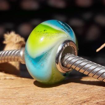 Bedel met deeltjes crematie-as: Tetra