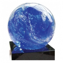 Glasreliek Stroming in Blauw met deeltjes crematie-as
