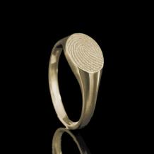 Ring in 14k geelgoud + vingerafdruk op ovaal vlak
