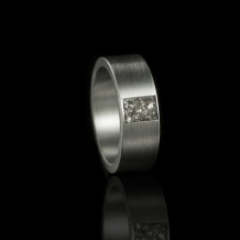 ring in zilver met open askamer
