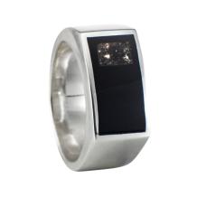 Ring in zilver met open askamer in rechthoekige onyx steen