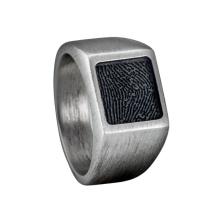 Zegelring in zilver met verdiepte vierkante vingerafdruk