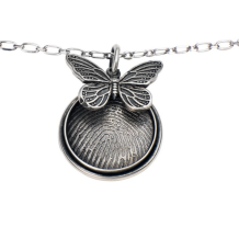 Ronde hanger met vingerafdruk en vlinder in zilver