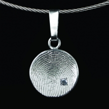 Ronde komvormige hanger in zilver met vingerafdruk + zirkonia