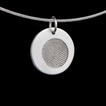 Ronde plaathanger in zilver met vingerafdruk