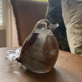 Vogel mini-urn van kristalglas: roodborstje