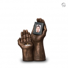 Urn Handen met waxine + fotolijst