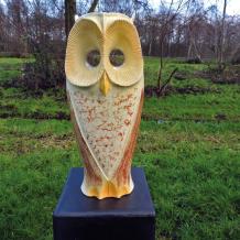 uil urn met plaatsing buitenshuis