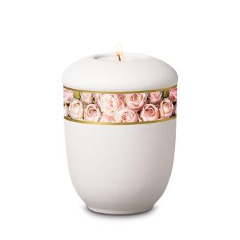 keramiek urn met waxine en rozenblaadjes