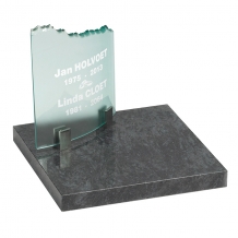 Urnengrafmonument met glasplaat 38x35cm