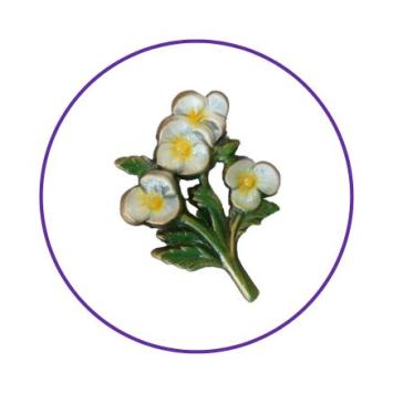 bronsje met bloemen