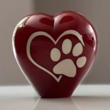 Frosted hart urn met Pootafdruk