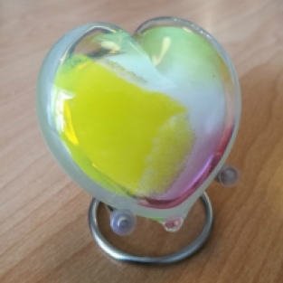pebble knuffel hart met standaard